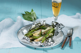 Gegrillter Spargel im Bärlauchbett